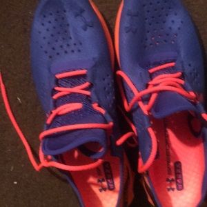 women Under Armour shoes